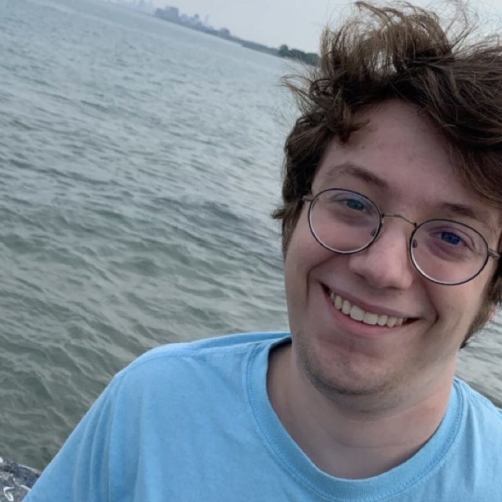 Evan Saltz Headshot