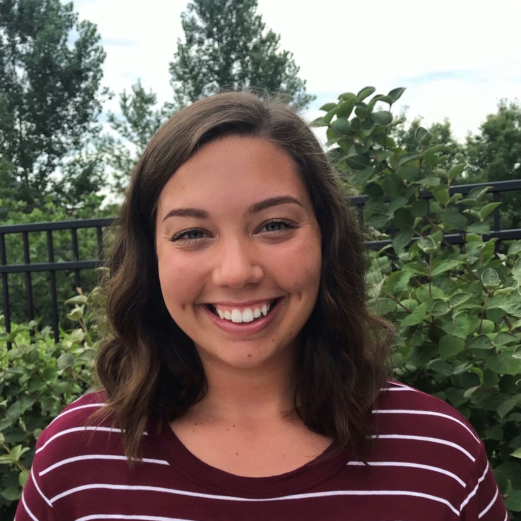 Hannah Rickert Headshot