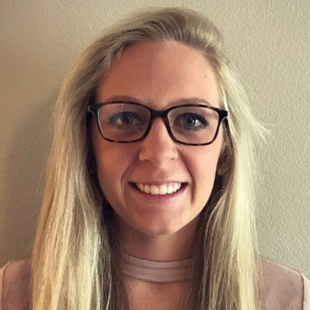 Kenzie Miller Headshot