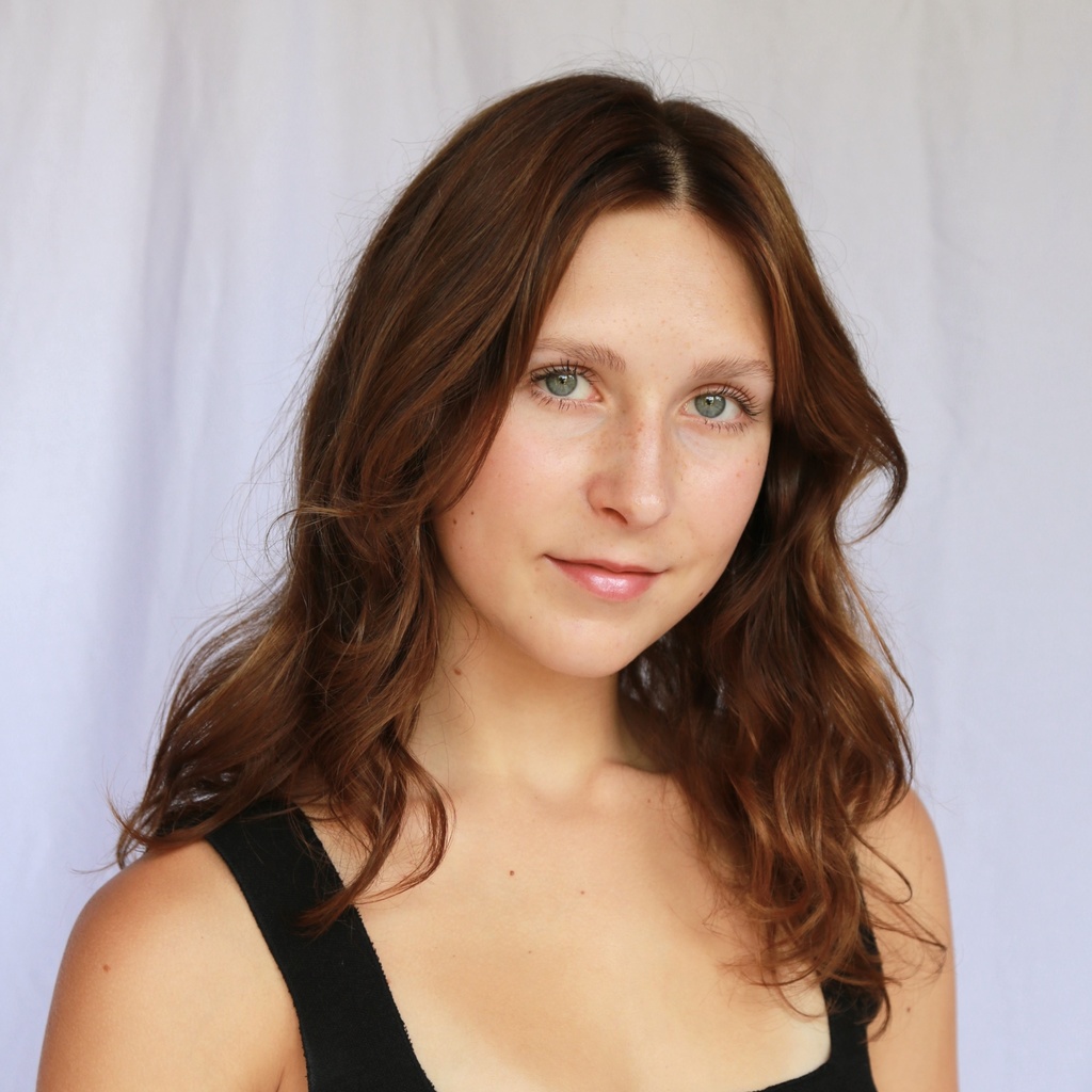 Headshot of Anastacia Laux