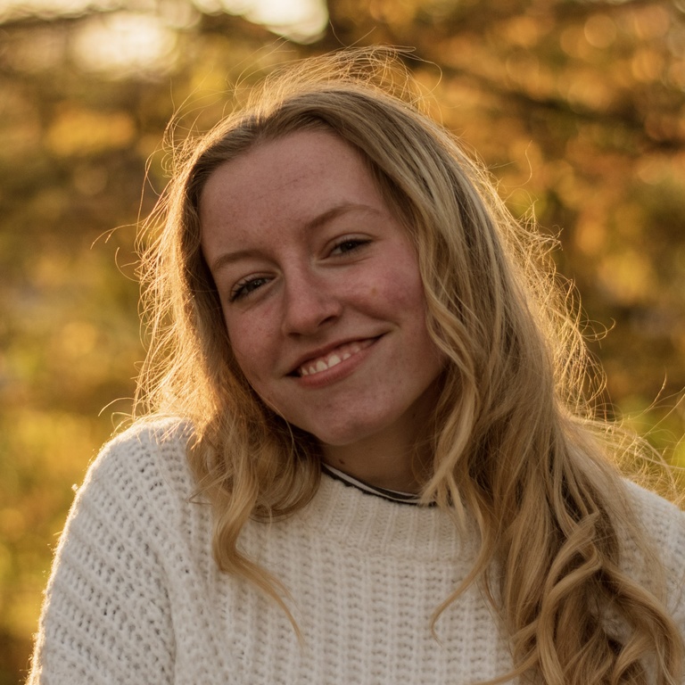 Headshot of Julia Sillman
